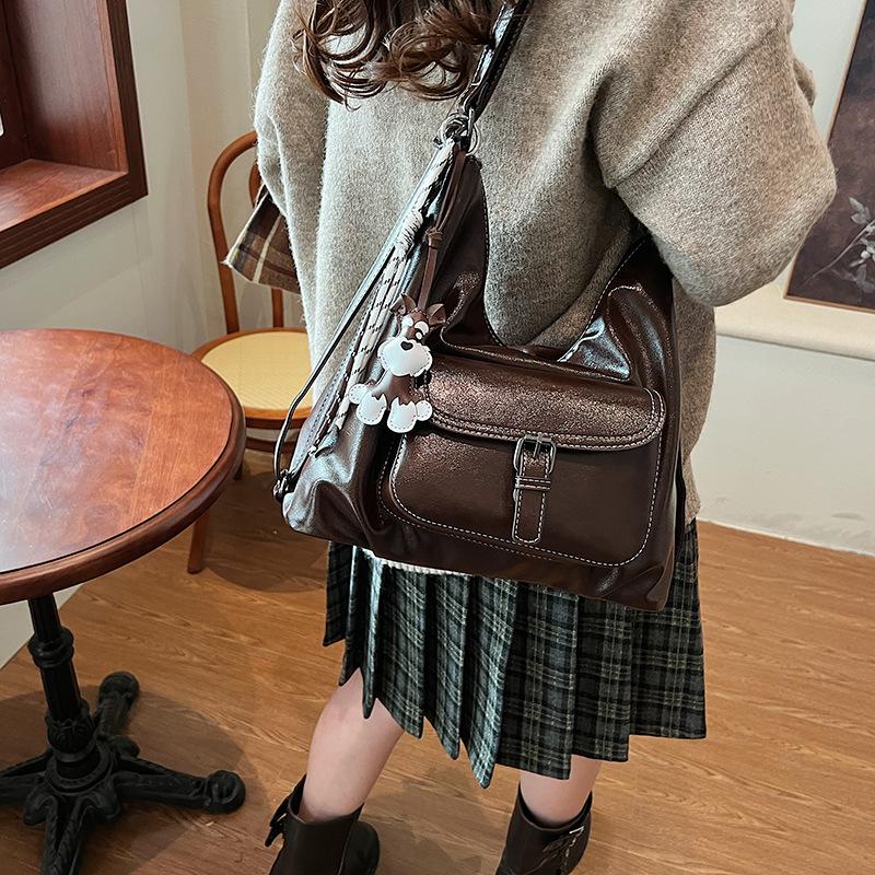 2025 This Year Is Popular, Simple and Versatile Oil Wax Leather Pu Big Pocket Travel Commuting Shoulder Crossbody Backpack