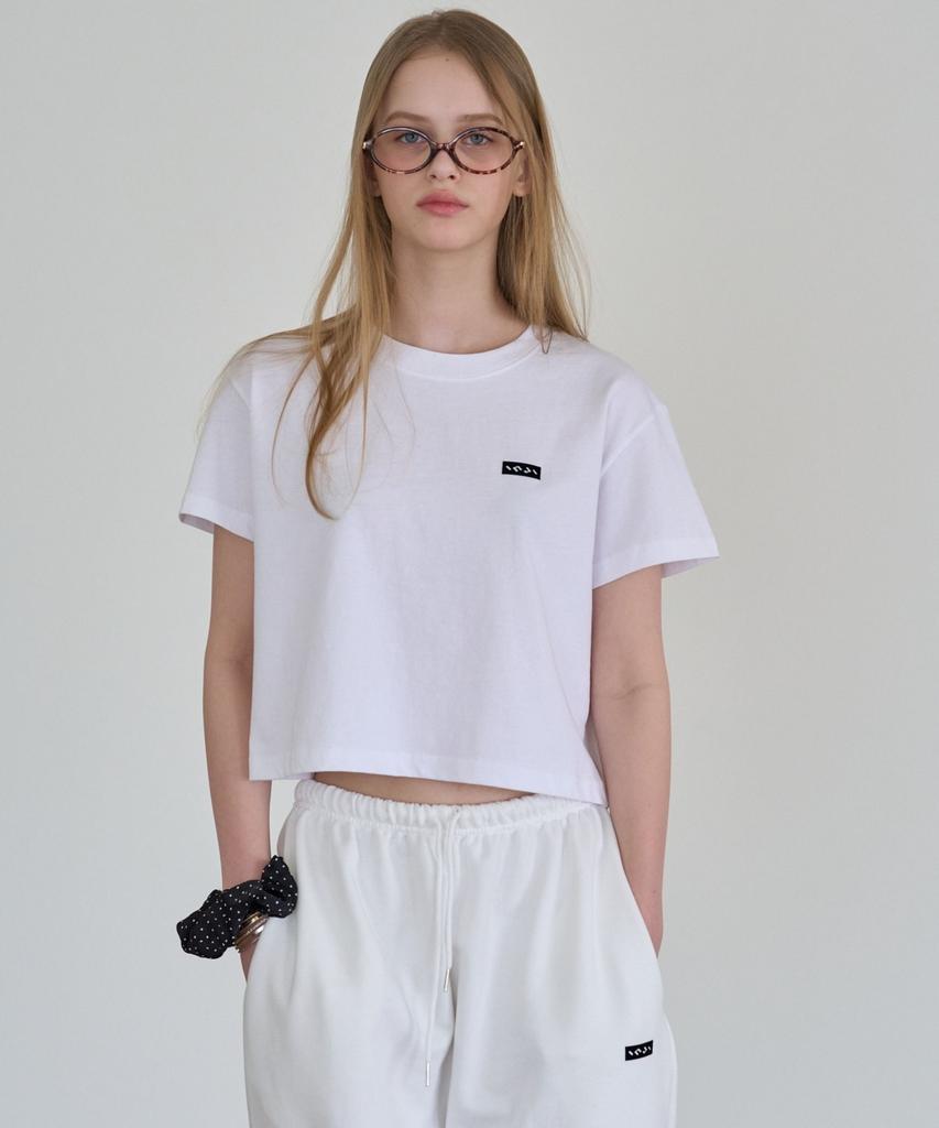 INJIACTIVE Small Logo Crop T-Shirt White