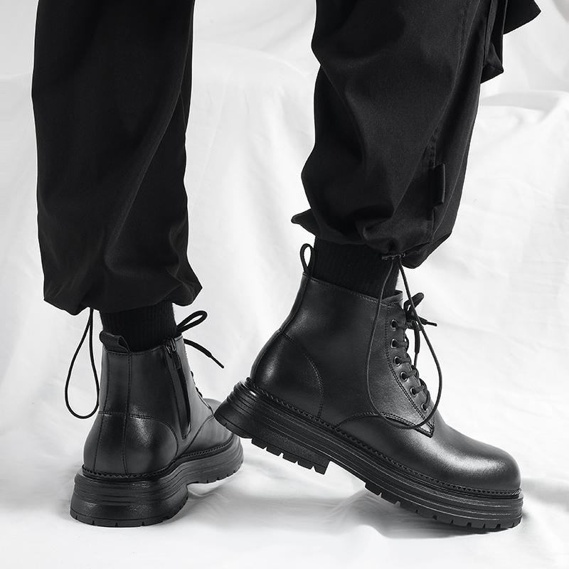 Black thick soled men's boots Fashionable and trendy men's style Outdoor street motorcycle Daily office party adult shoes hot