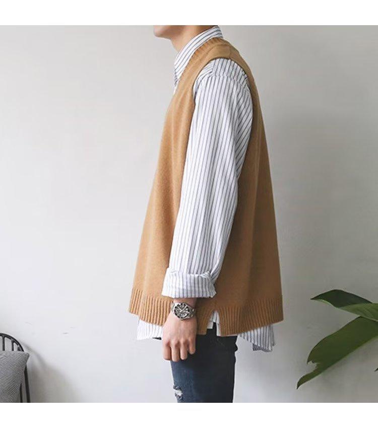 Korean Style V-Neck Sleeveless Cardigan - Men's Knitted Sweater Vest for Spring & Autumn In Solid Colors