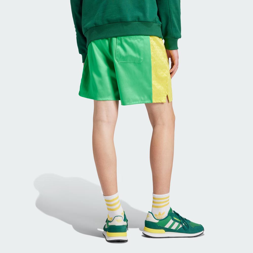 Adidas Originals Q2 Monogram Fashion Simple Versatile Lace-Up Sports Shorts Men Shorts Energy-Green JP4445