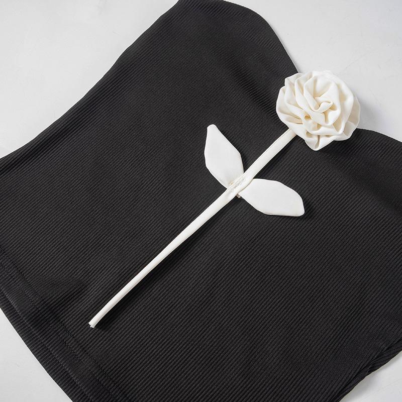 Women's Fashion Three-dimensional Flower Decoration Sexy Spice Girl Style Short Plunge Top