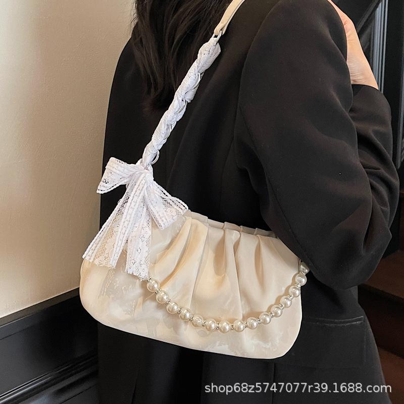 2025 summer new super hot small bag women's fashion versatile niche design one-shoulder crossbody bag pleated cloud bag