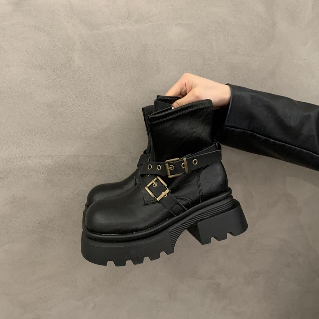 Star autumn new fashion versatile new popular casual women's shoes belt buckle Martin boots short boots