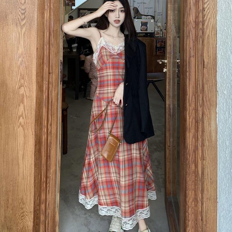 Sukienka bez rękawów w czerwoną kratę damska Midi Harajuku Hotsweet letnia koronkowa sukienka Spaghetti dla pań sukienka retro z wysokim stanem