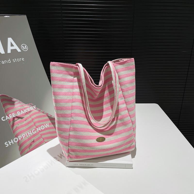 Bags Women's Large Capacity 2025 New Spring Leisure Shoulder Shopping Bag Leisure Foreign Style Class Commuter Tote Bag