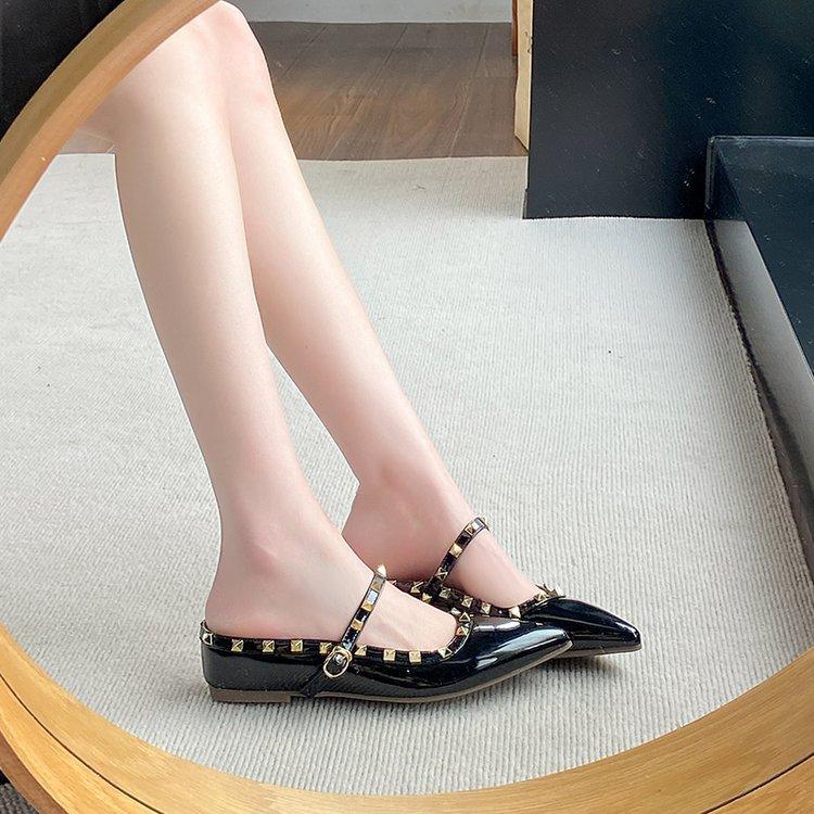 

[Youshilai] Rivet pointed Mary Jane sandals women 2025 summer European and American one-word with flat-bottomed slippers 35