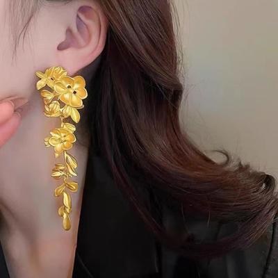 1 Pair Women Flower Tassel Hanging Earrings Long Golden Earrings for Prom Formal Party Exaggerated Style Ear Jewelry for Celebrity Actress
