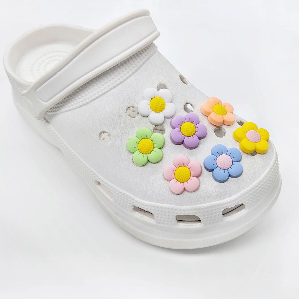 7PCS Cartoon Colorful Flowers Shoe Charm  PVC Beach Bag Clog Wristband Decor Buckle Sandal Detachable Waterproof Gift