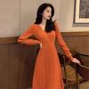Autumn new models with coats, sweaters, skirts, bottoms, waist and thin long skirts, knitted dresses for women