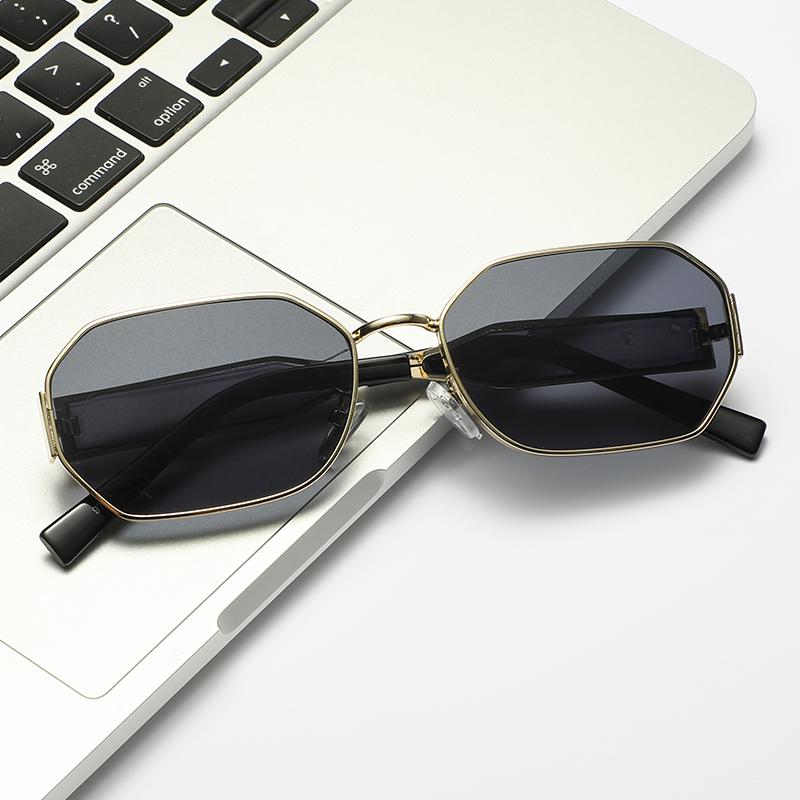 1/2pcs Retro Metal Sun Glasses Women Fashion Gradient Tea Color Wide Leg Design Unisex Female Sunglasses