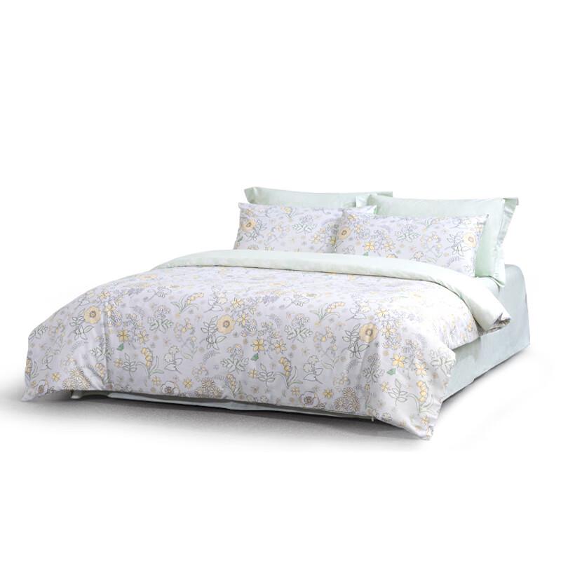 

Mercury Home Textiles Floral Four-Piece Bedding Set