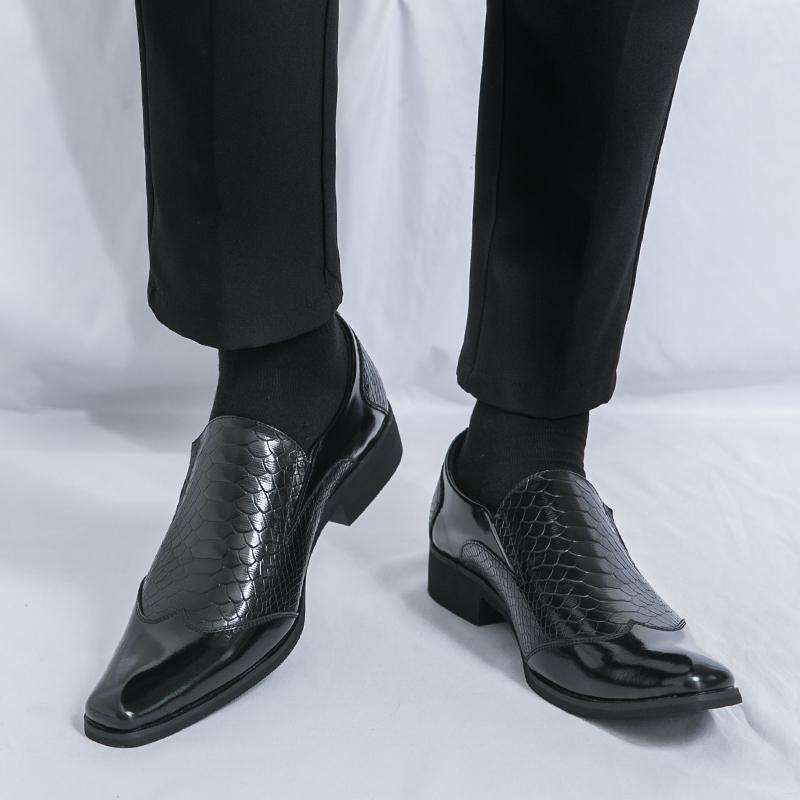 Fashion Hot Selling Men's Business Casual Shoes Europe America Luxurious Red Chelsea Shoes High-end Men's Shiny Leather Shoes Versatile