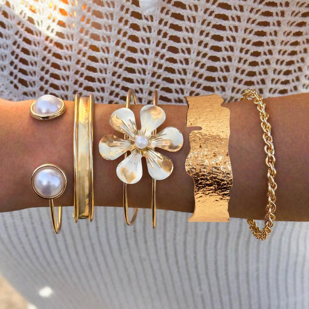 Geometric pleated metal bracelet light luxury bracelet multi-layer stacked bracelet women