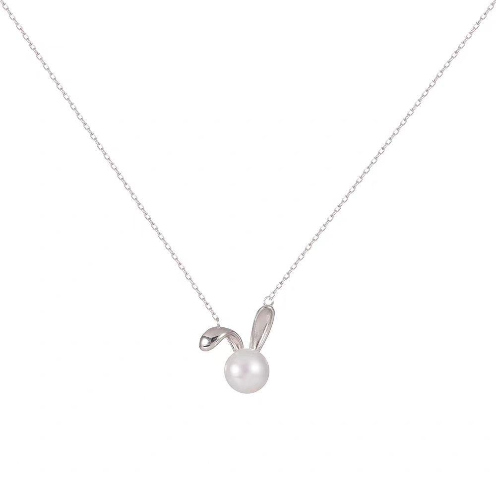 Women's Light Luxury Silver Clavicle Necklace with 7-8mm Freshwater Pearls & Cute Rabbit Design
