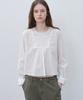 Peulibeo07 Pintuck Flower Lace Blouse [Frsp06Bl02]_Ivory