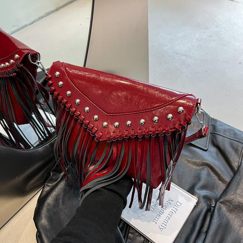 Cool Spice Girl Rivet Bag Women's New Fashion Tassel Shoulder Bag Summer Versatile Messenger Bag