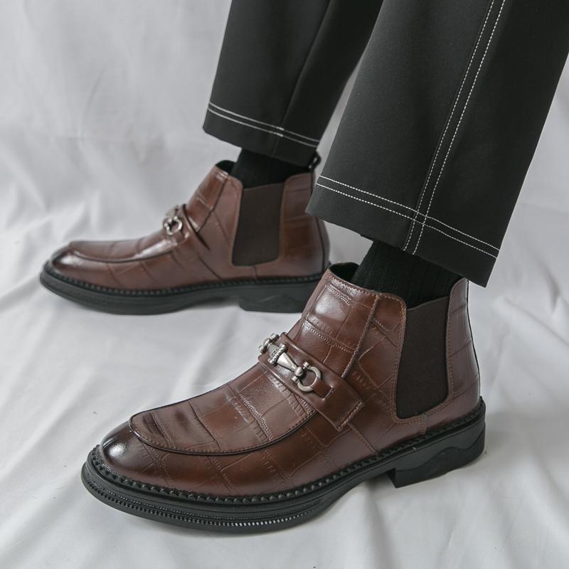Fashion Fashionable Korean Leather Men Boots Branded Business Office Casual Boots Outdoor Comfort Versatile Quality Leather Chelsea Shoe