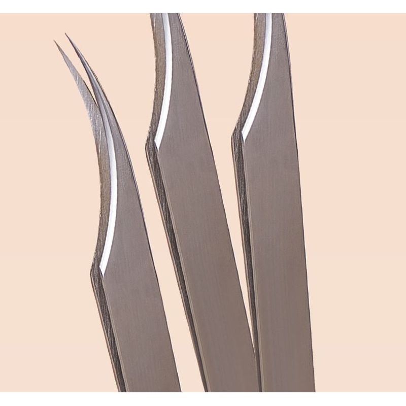 LuxeFlutter - Eyelash Tweezers