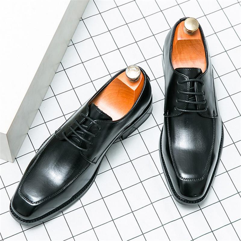 Fashion New Designer Men Pointed Brown Black Lace Up Derby Shoes Gentleman Trend Wedding Homecoming Business Office Dress Flats Footwear