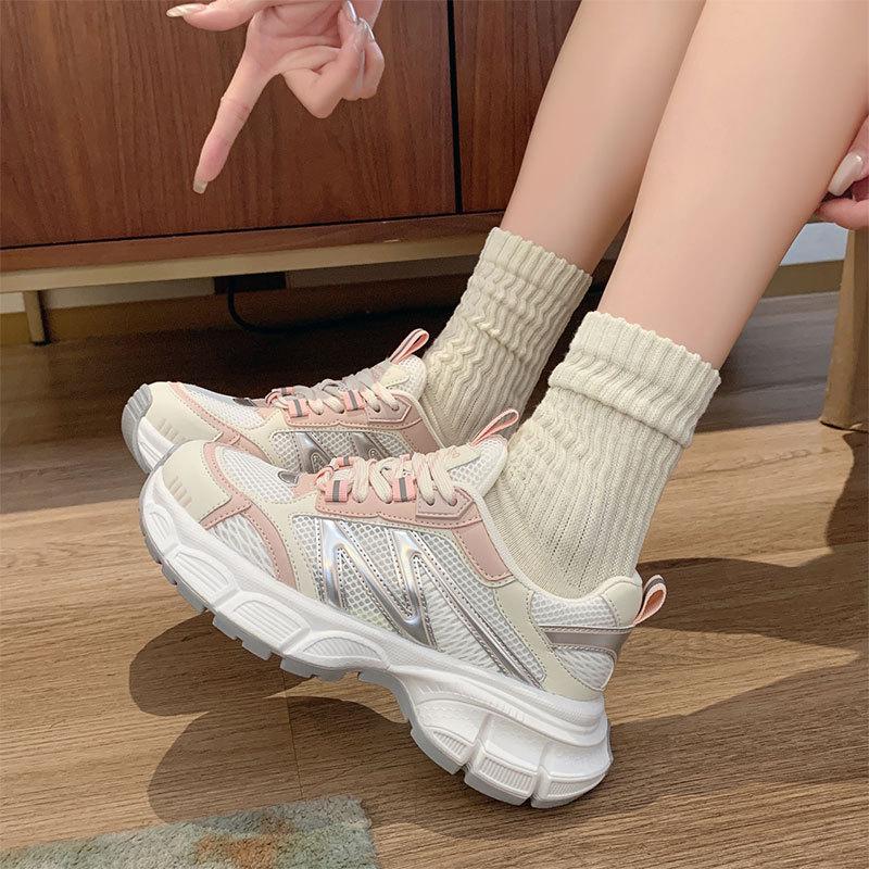 Vielseitige atmungsaktive Mesh-Schuhe leichte weichsohlige stoßdämpfende Laufschuhe Damen 2025 neu Frühling und Herbst dicksohlige Dad-Schuhe Damen