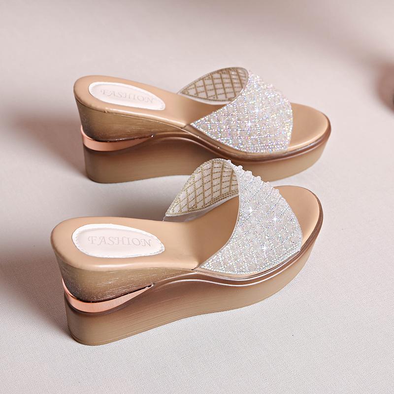 Fashion Wedge Heel Women's 2025 New Summer Versatile Platform Outside Heightening Sandals and Slippers