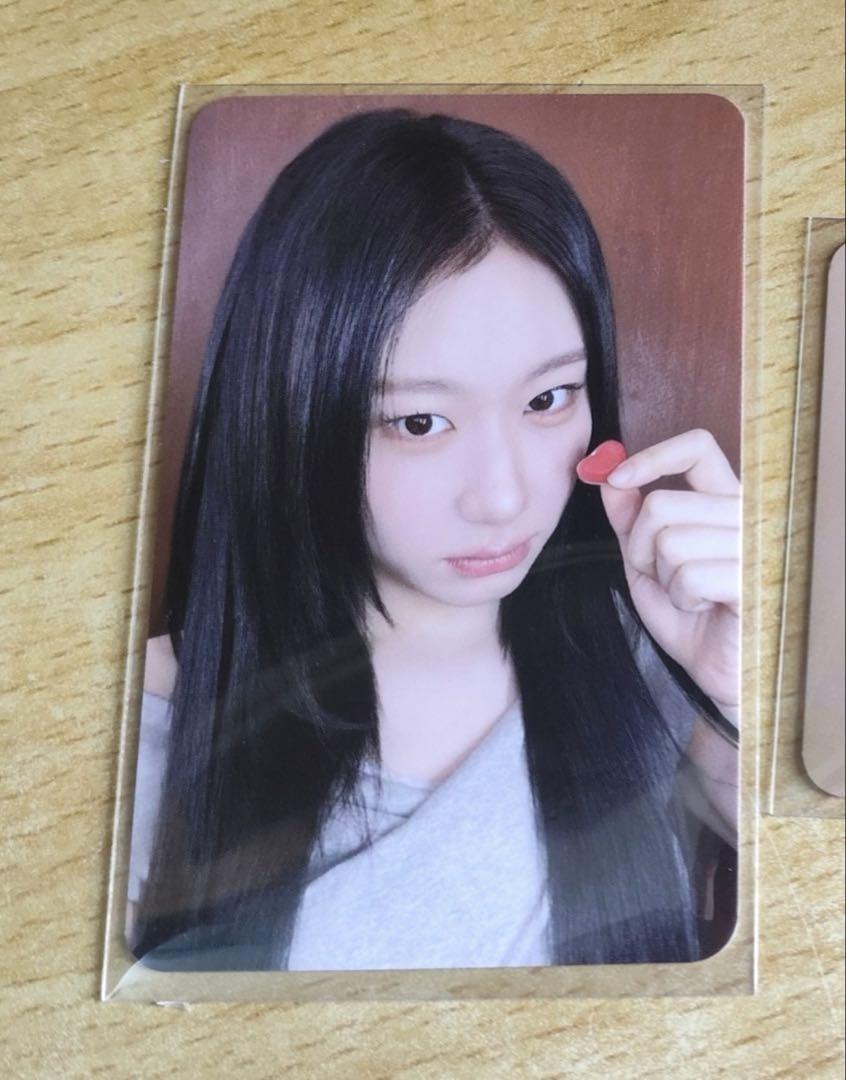 

[USED] itzy Chaeryeong GWBG makestar Lakidro Limited Trading Card A