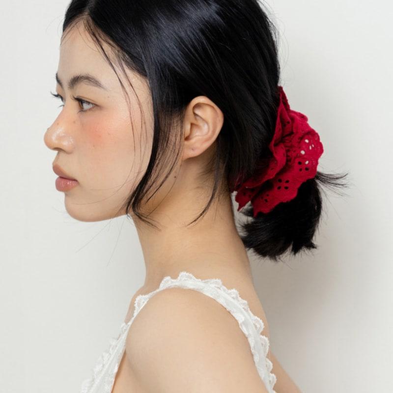 geegee floral lace hair scrunchie - red