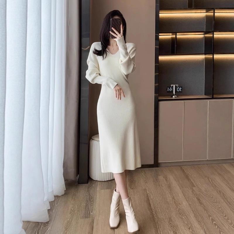 

Women s High-End V-Neck Knit Dress with Waist-Slimming Mid-Length Design for Autumn/Winter. One Size