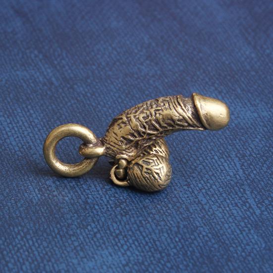 Schlüsselanhänger-Anhänger, kreative Form, Retro-Stil, realistisch aussehend, kompakte Größe, einfach aufzuhängen, dekorativ, Messing, kreativer Männer-Penis-Schlüsselanhänger, Spielzeug-Rucksack