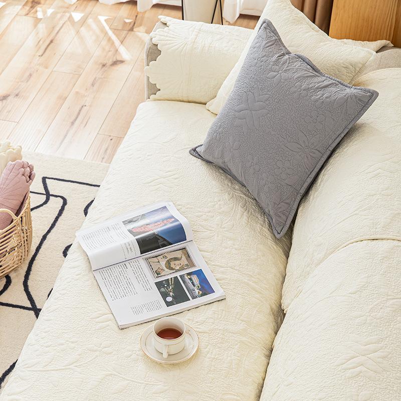 Four Seasons Universal Nordic Pure Cotton Korean Sofa Cushion Cute Fabric Cotton Solid Wood Living Room Non-Slip Sofa Cover Towel