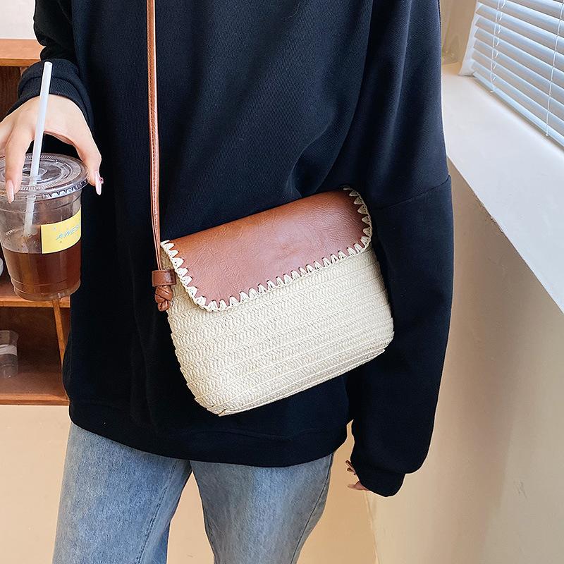 Casual Straw Saddle Crossbody Shoulder Bags Women Summer Messenger Bag Rattan Beach Bags