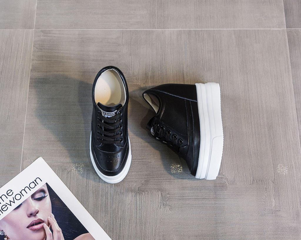 2025 Spring/Autumn Breathable Women's 11cm Height-Increasing Hollow Leather Thick-Soled Casual Black Shoes