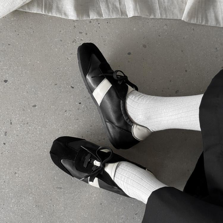 Soft-soled German training shoes women's 2025 new shallow sheepskin ballet breathable single shoes French Mary Jane women's shoes