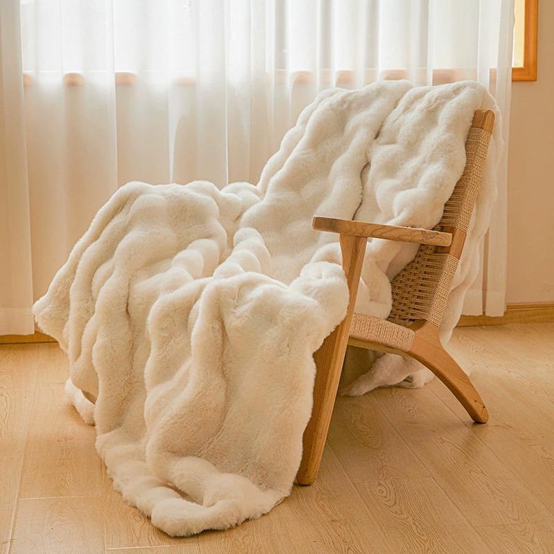 New Thickened Warmth Solid Color Coral Fleece Bed Blanket Fluffy Soft Double-sided Throw Blanket Seasons Universal Sofa Blanket