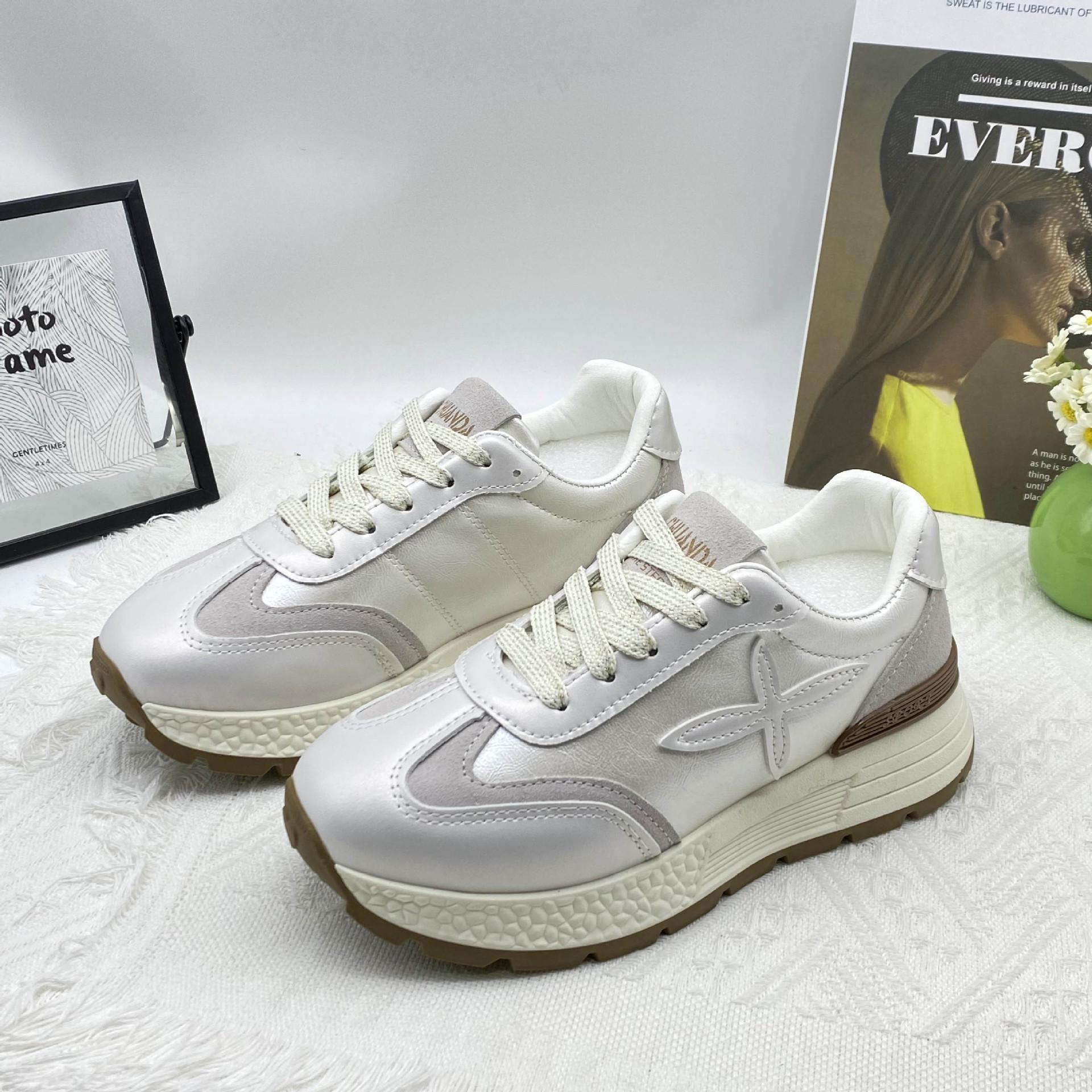 

Forrest Gump повседневные универсальные кроссовки увеличивающие рост одинарные туфли весна-лето 2025 новые оригинальные нишевые на толстой подошве легкие маленькие белые 35