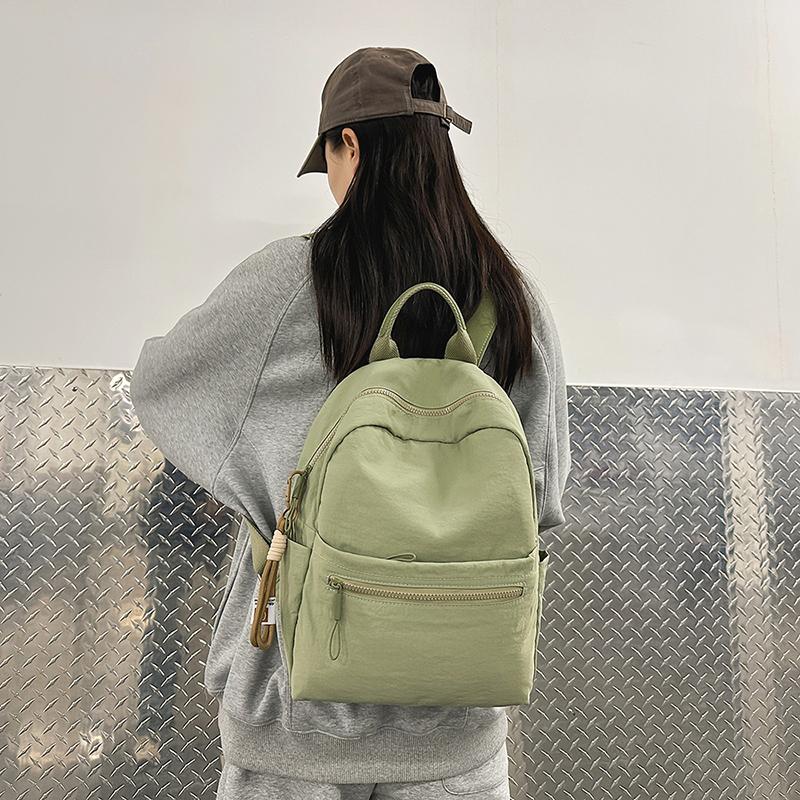 Školní batoh ve stylu college Dámský jednobarevný velkokapacitní batoh na dojíždění Pánský lehký batoh