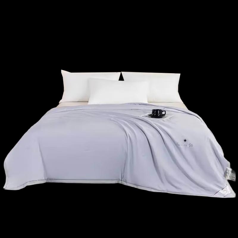 Hengyuanxiang TSB1051 Silk Blend All-Season Quilt