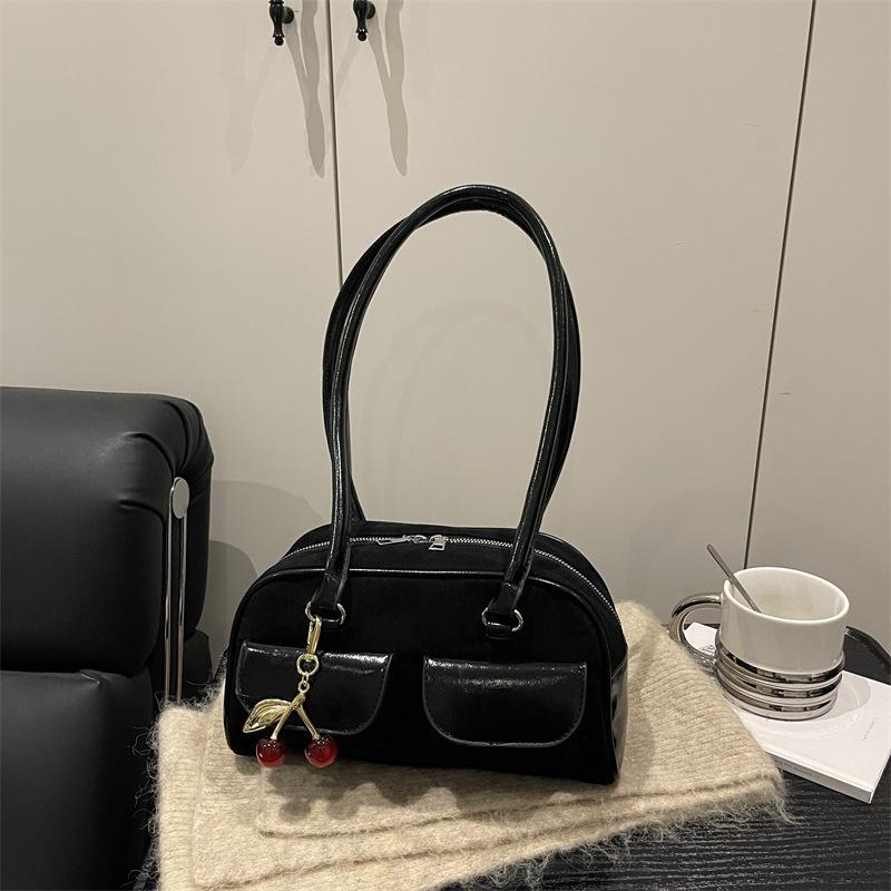 Retro Faux Suede Shoulder Bag for Women 2026 New Commuter Crossbody Purse Fashionable Handheld Underarm Bag CLE