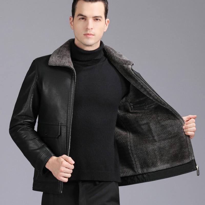 

Мужская зимняя куртка для пап среднего возраста из воловьей кожи, а также цельнокроеная мужская куртка из бархата и утолщенного меха 185