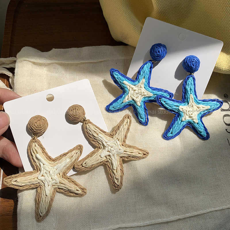 Steel needle flower starfish pendant earrings seaside vacation fashion stud earrings temperament versatile niche design personalized earrings