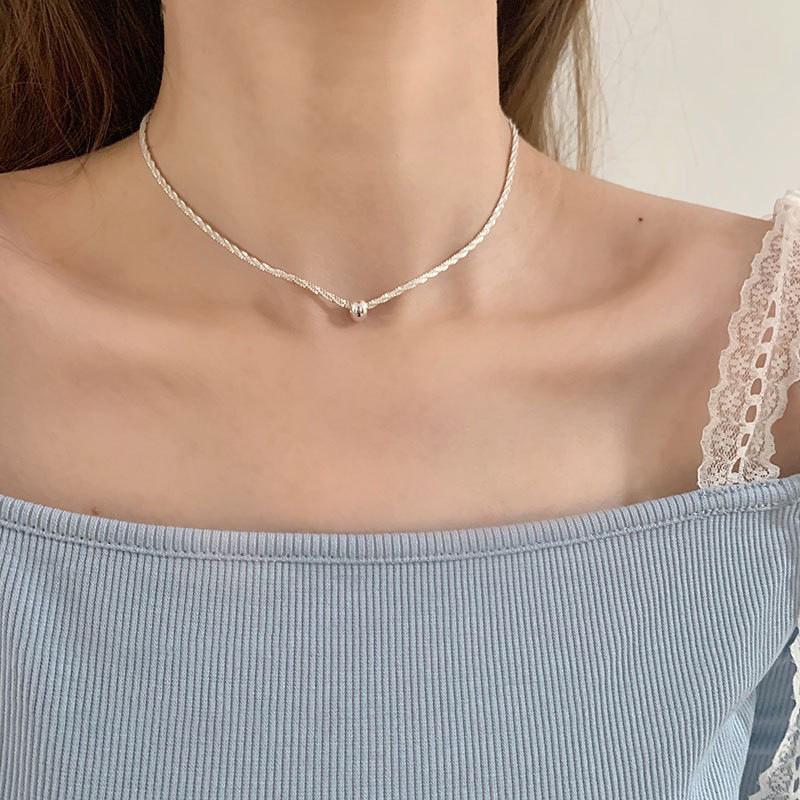 Silver Glittering Sand Clavicle Necklace for Women - Retro Luxury Choker