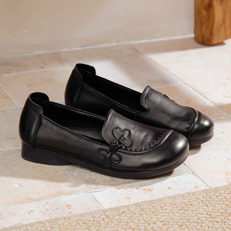 Leather round head retro mother single shoes women's autumn comfortable flat heel beef tendon soft sole old man shoes