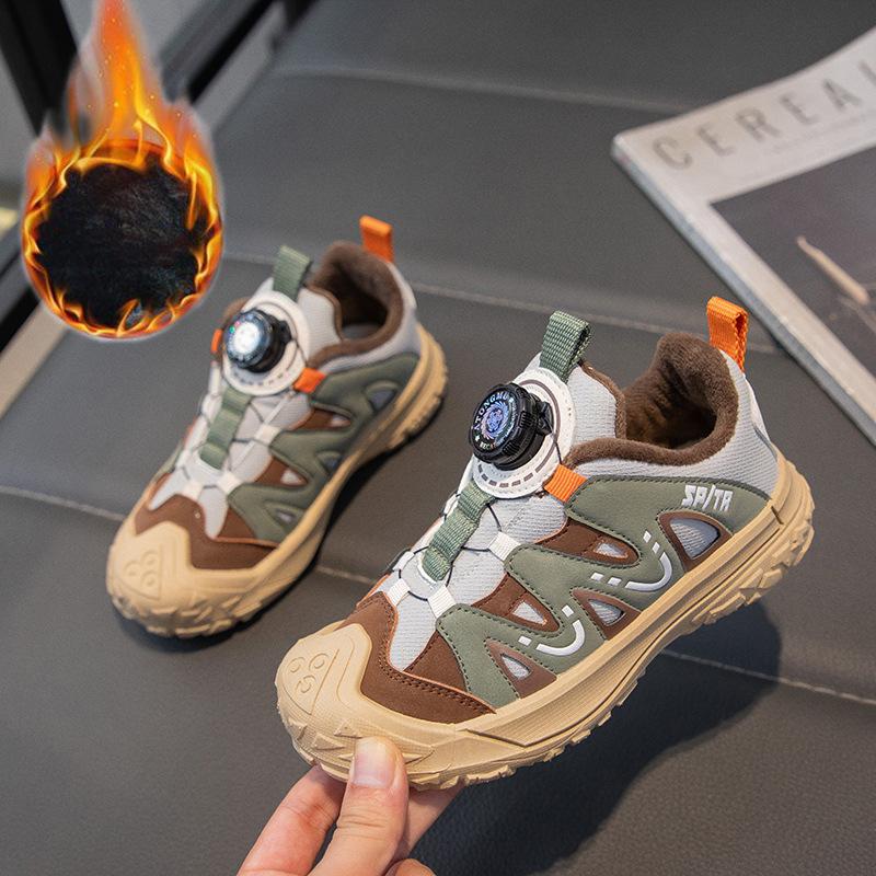 Fashion versatile winter velvet warm sports shoes rotating buttons casual high-value children's shoes design sense