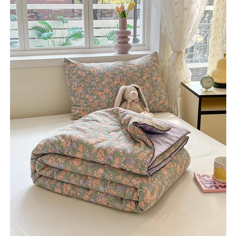 Cute Cartoon Printed Thin Quilt Kids Students Summer Double Yarn Soybean Air Conditioning Comforter Lightweight Cooling Blankets