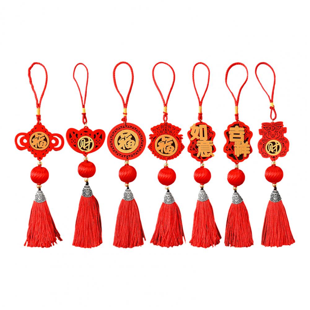 Chinese New Year Pendant Holiday Key Holder Chinese New Year Decoration Hanging Ornament with Lucky Fu Pendant Tassel for Spring