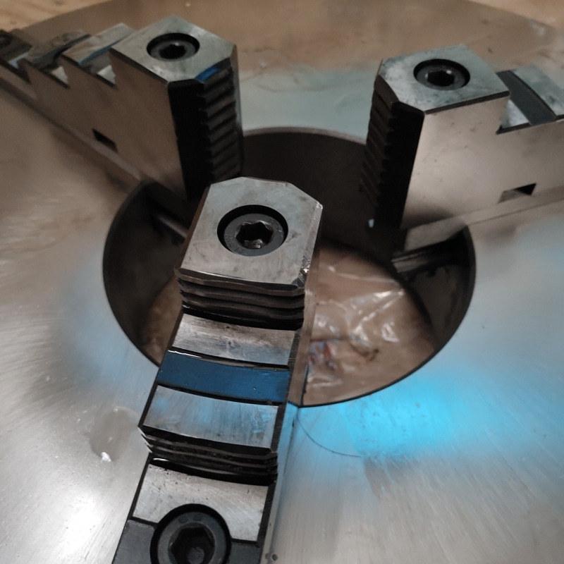 Self-Centering K11630C Three-Jaw CNC Lathe Chuck with Separating, Linkage, and Dual-Use Jaws