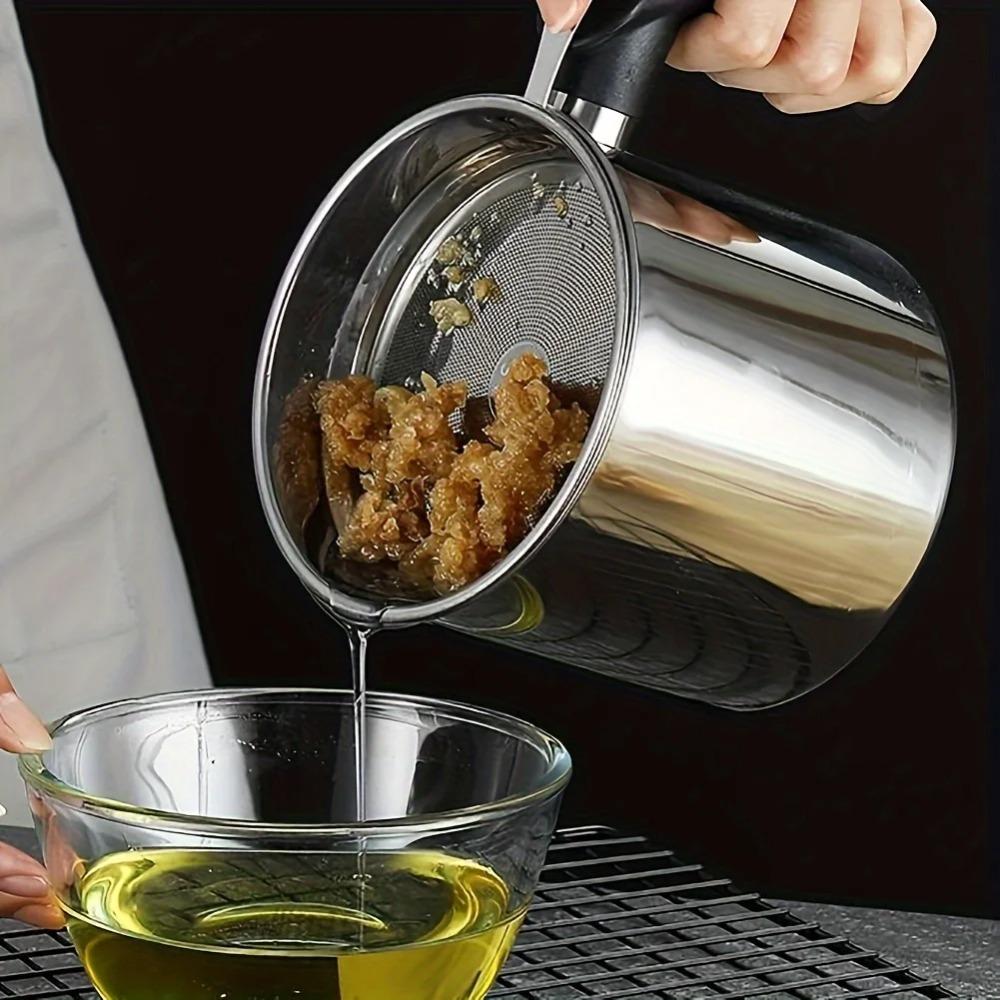 Stainless Steel Oil Strainer Pot Container with Fine Mesh Jug Storage Can with Filter with Base Cooking Oil Pot Kitchen Tools