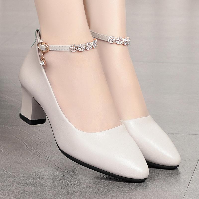 

Туфли-лодочки на высоком каблуке с ремешком, женские, весенние, новый толстый каблук, средний каблук, маленькие кожаные туфли, острый носок, с мелким вырезом, одинарные туфли 40