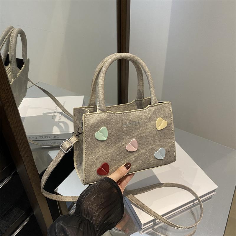 This year's popular small bag women's 2025 new fashionable versatile messenger bag super hot portable work small bag